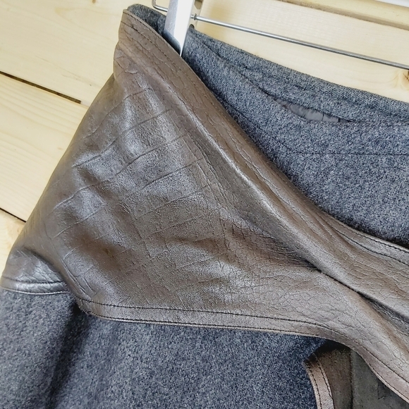 Versace vintage wool and leather pencil skirt size 44 Gianni Versace - Picture 10 of 14